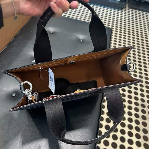 Coach Smith Tote Bag In Signature Denim - Picture 6 of 7